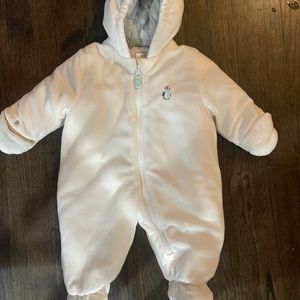 NEW White Unisex Carter’s Bunting 6-9 mos
